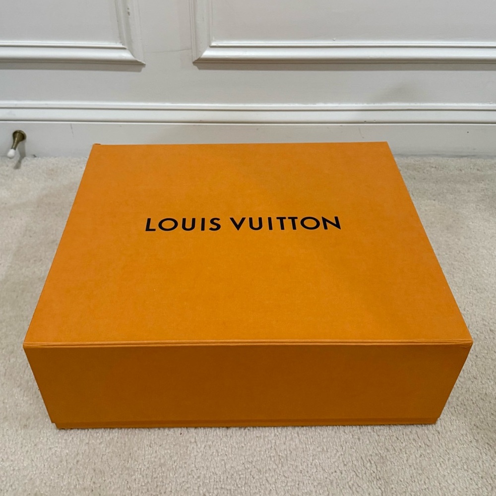 100% Authentic Louis Vuitton Empty XL Box 18x14.5x6.6”